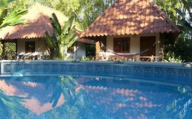 Naturalmente Boutique Bungalows Y Cocina Mediterranea
